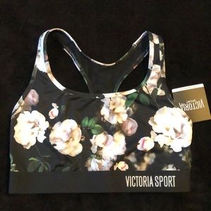 Victoria Sport The Player Racerback Sports Bra